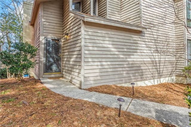 101 Maple Hill Court, Winston-salem, NC 27106
