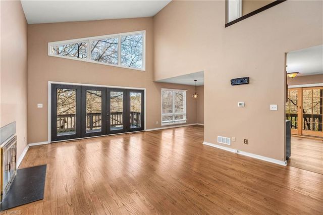 101 Maple Hill Court, Winston-salem, NC 27106