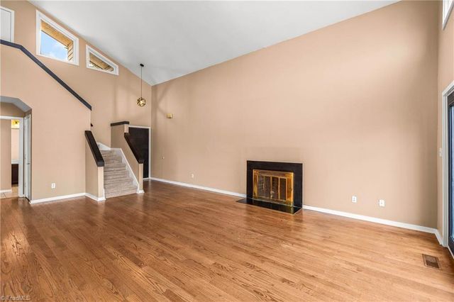 101 Maple Hill Court, Winston-salem, NC 27106