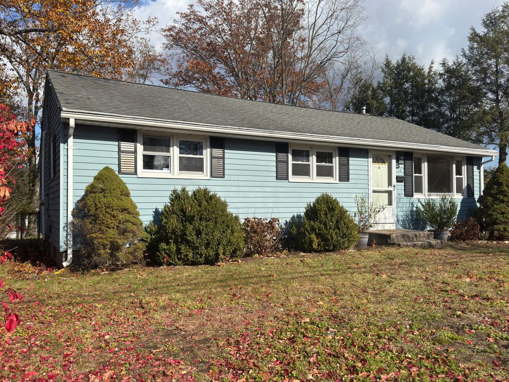20 Howard Street, Enfield, CT 06082