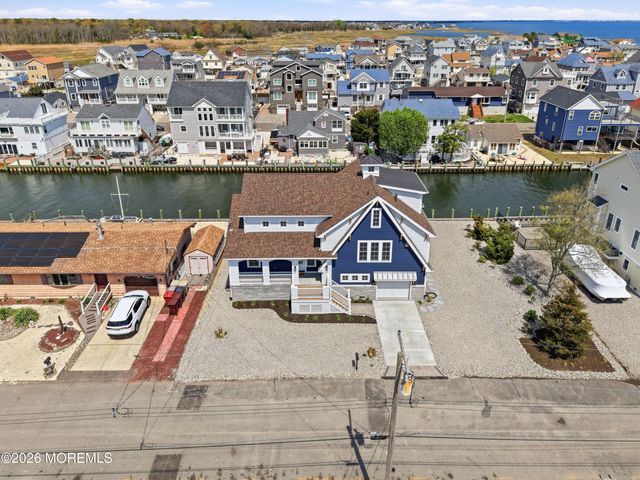 247 Pine Drive, Bayville, NJ 08721