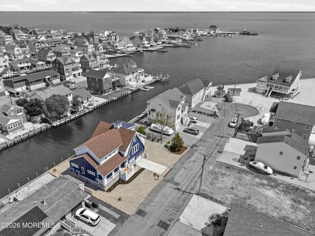 247 Pine Drive, Bayville, NJ 08721