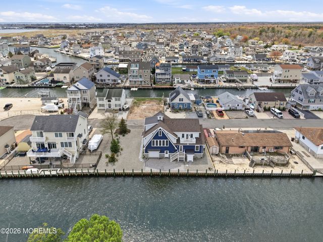247 Pine Drive, Bayville, NJ 08721
