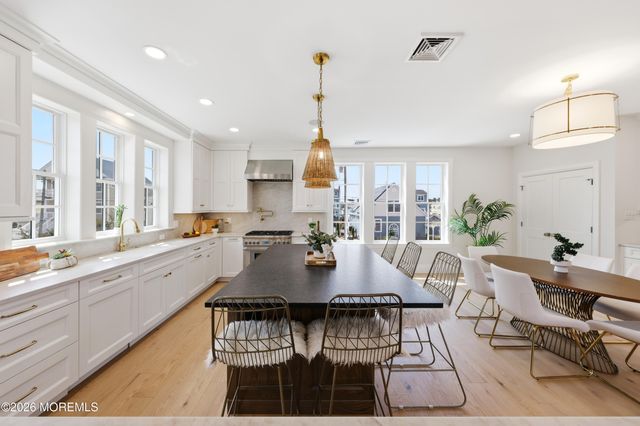 247 Pine Drive, Bayville, NJ 08721