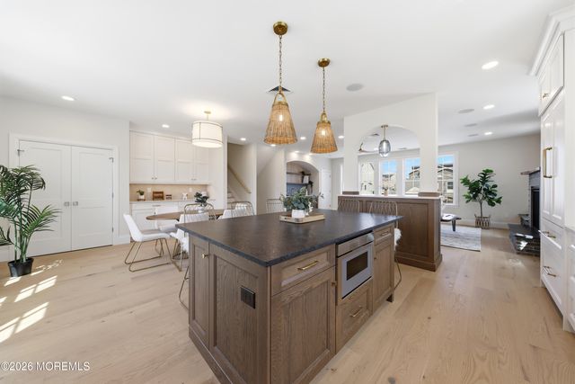 247 Pine Drive, Bayville, NJ 08721