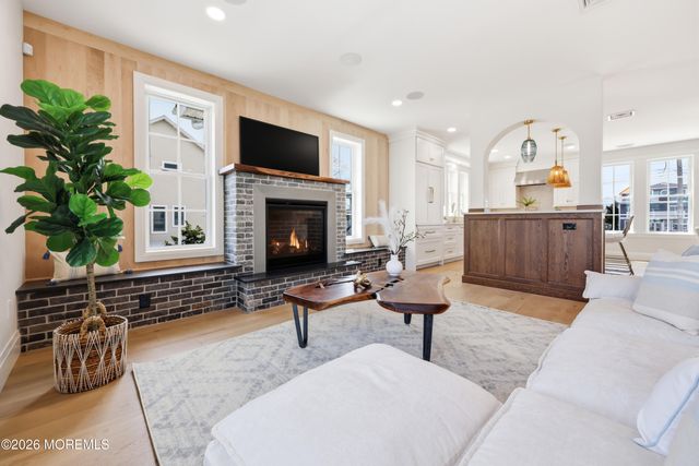 247 Pine Drive, Bayville, NJ 08721