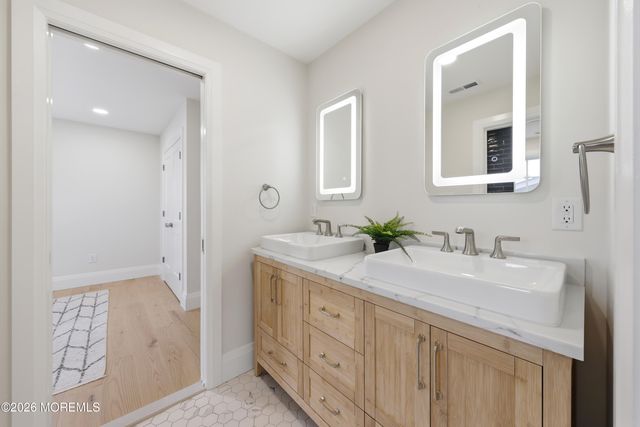 247 Pine Drive, Bayville, NJ 08721
