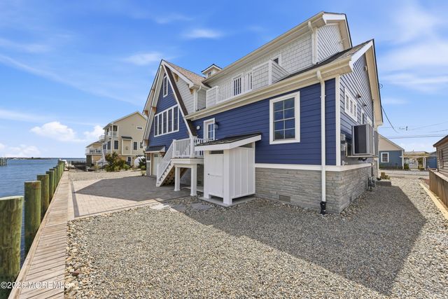 247 Pine Drive, Bayville, NJ 08721