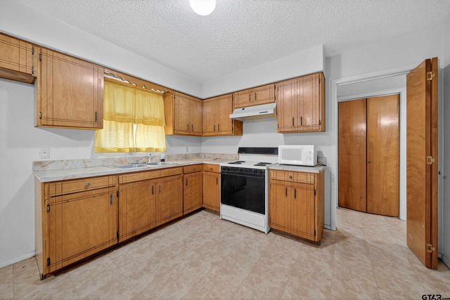 17036 & 17092 FM 317, Chandler, TX 75758