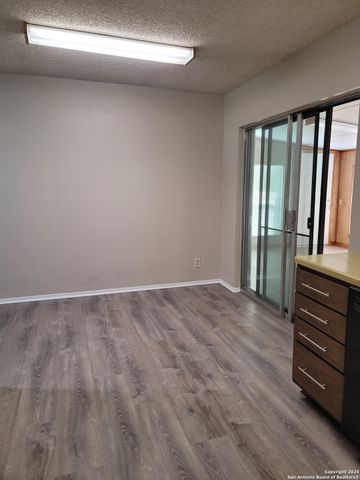 10807 Green Brook, San Antonio, TX 78223