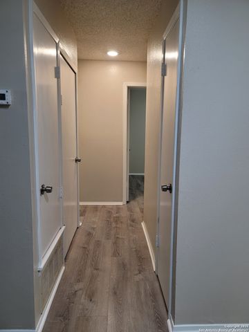 10807 Green Brook, San Antonio, TX 78223