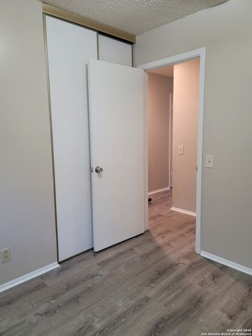 10807 Green Brook, San Antonio, TX 78223