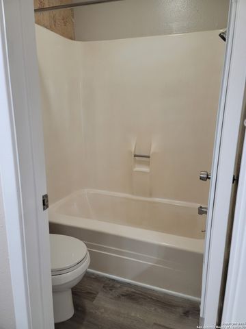 10807 Green Brook, San Antonio, TX 78223