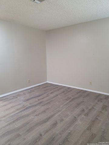 10807 Green Brook, San Antonio, TX 78223