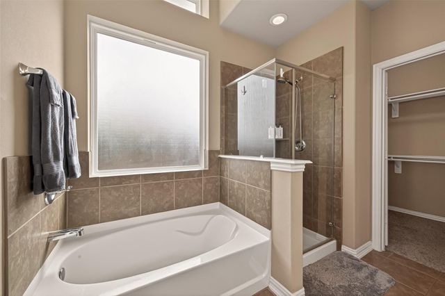 4502 Mallory Creek Drive, Humble, TX 77396