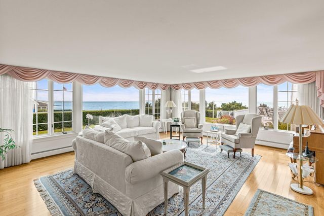 43 Strandway, West Harwich, MA 02671