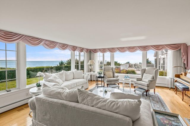 43 Strandway, West Harwich, MA 02671