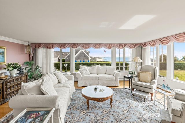 43 Strandway, West Harwich, MA 02671