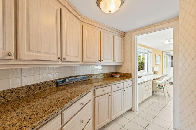 43 Strandway, West Harwich, MA 02671