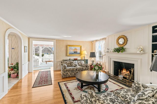 43 Strandway, West Harwich, MA 02671