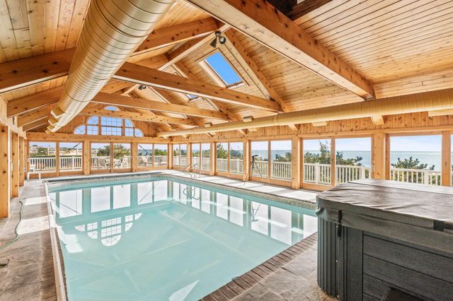 43 Strandway, West Harwich, MA 02671