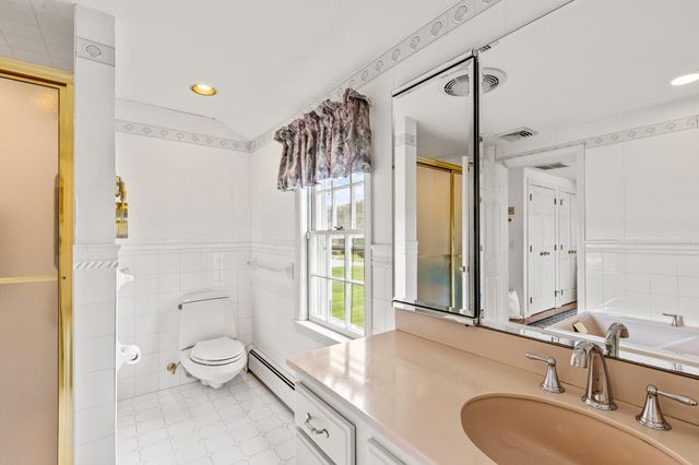 43 Strandway, West Harwich, MA 02671