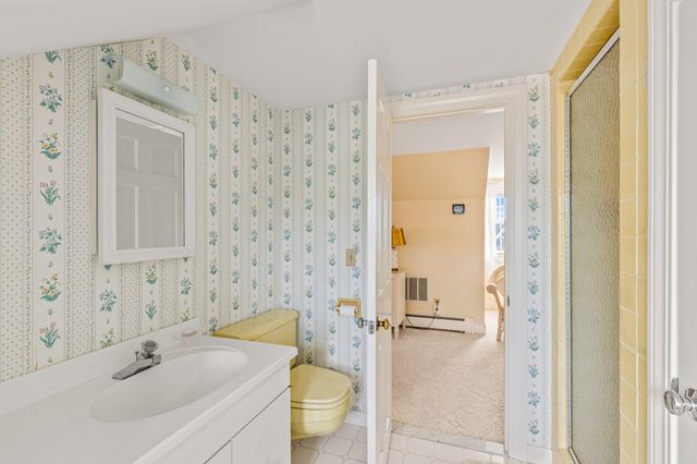 43 Strandway, West Harwich, MA 02671