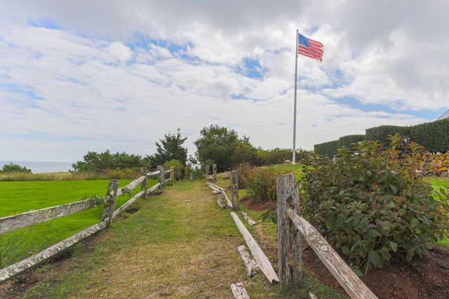 43 Strandway, West Harwich, MA 02671