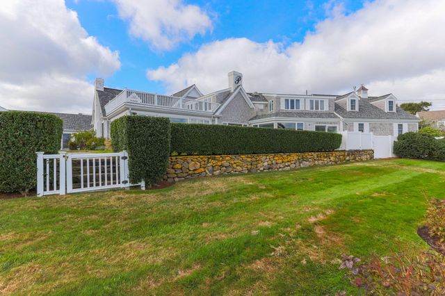 43 Strandway, West Harwich, MA 02671