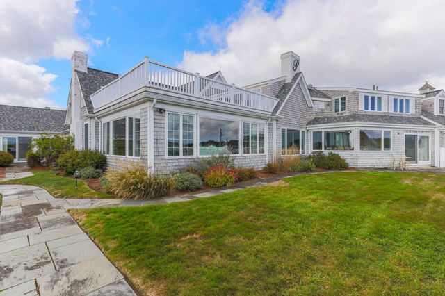 43 Strandway, West Harwich, MA 02671