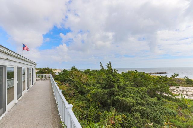 43 Strandway, West Harwich, MA 02671