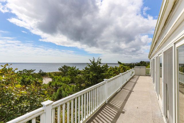 43 Strandway, West Harwich, MA 02671
