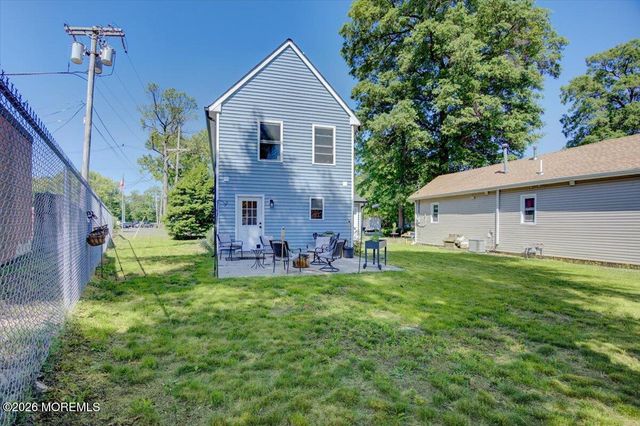 36 Frazee Place, Keansburg, NJ 07734