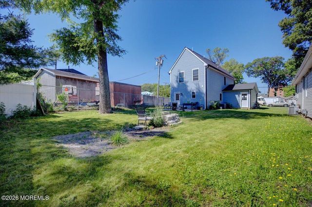 36 Frazee Place, Keansburg, NJ 07734