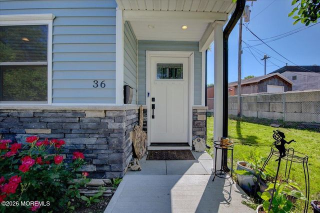 36 Frazee Place, Keansburg, NJ 07734