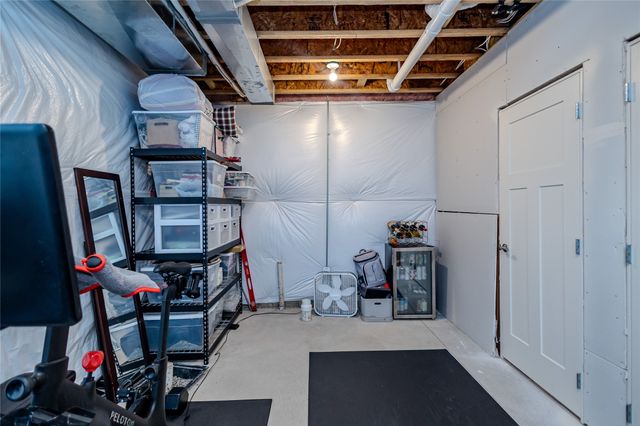 1175 S 91st Street, West Des Moines, IA 50266