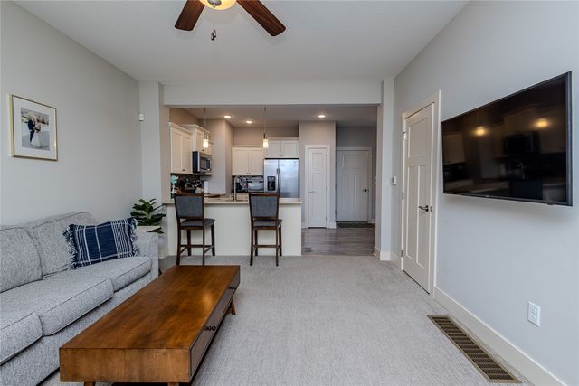 1175 S 91st Street, West Des Moines, IA 50266