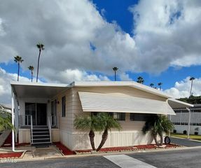 195 Tierra Rejada Road 190, Simi Valley, CA 93065