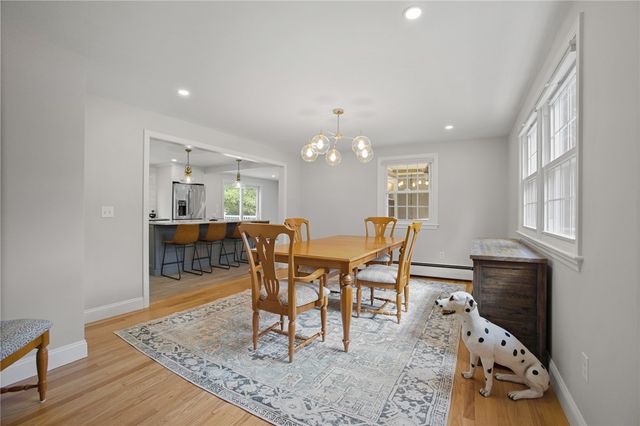 7 Heritage Road, Bristol, RI 02809