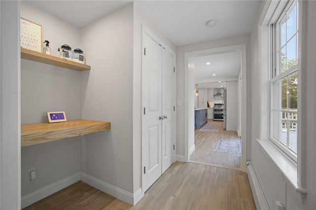7 Heritage Road, Bristol, RI 02809