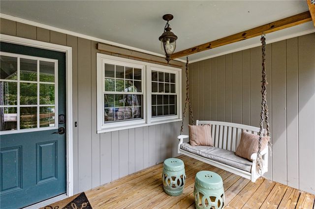 7 Heritage Road, Bristol, RI 02809