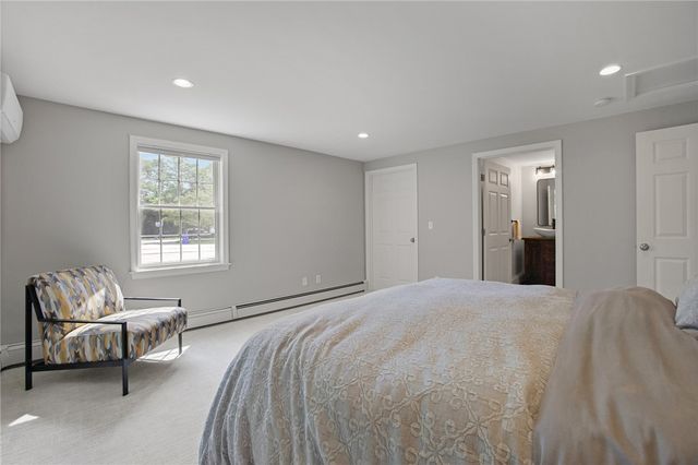 7 Heritage Road, Bristol, RI 02809