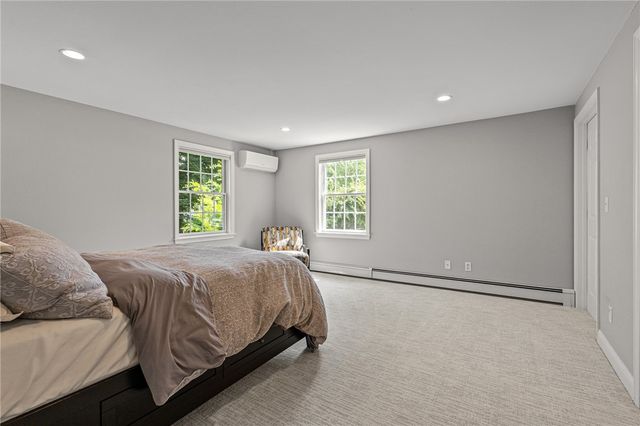 7 Heritage Road, Bristol, RI 02809