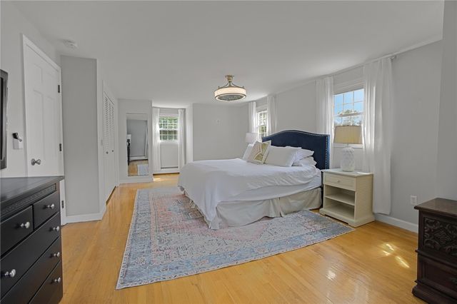 7 Heritage Road, Bristol, RI 02809