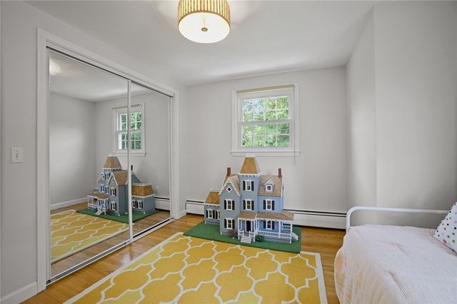 7 Heritage Road, Bristol, RI 02809