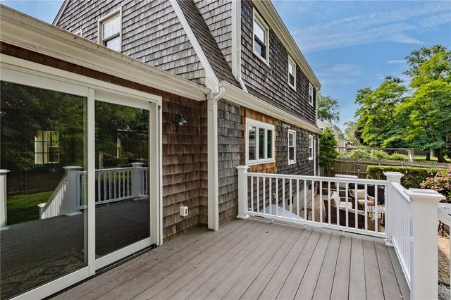 7 Heritage Road, Bristol, RI 02809