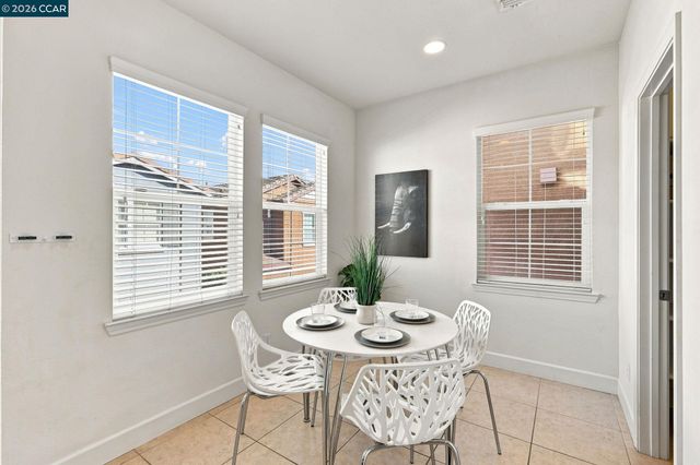 2939 Kobio Dr, Concord, CA 94519