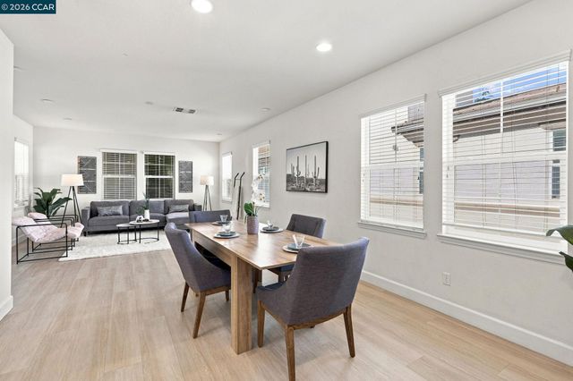 2939 Kobio Dr, Concord, CA 94519
