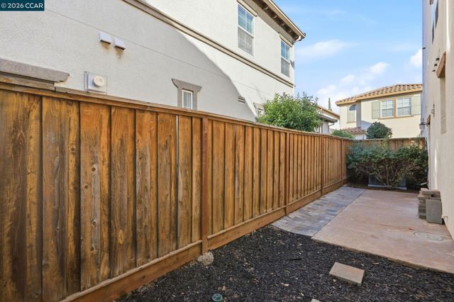 2939 Kobio Dr, Concord, CA 94519