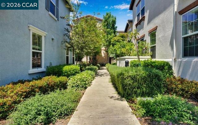 2939 Kobio Dr, Concord, CA 94519